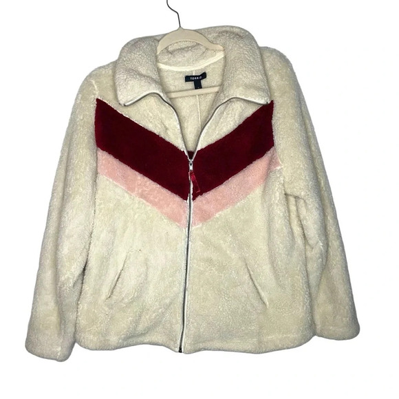 TORRID Faux Fur Sherpa Zip Up Jacket Cream Red Chevron Size 1X - Picture 4 of 16